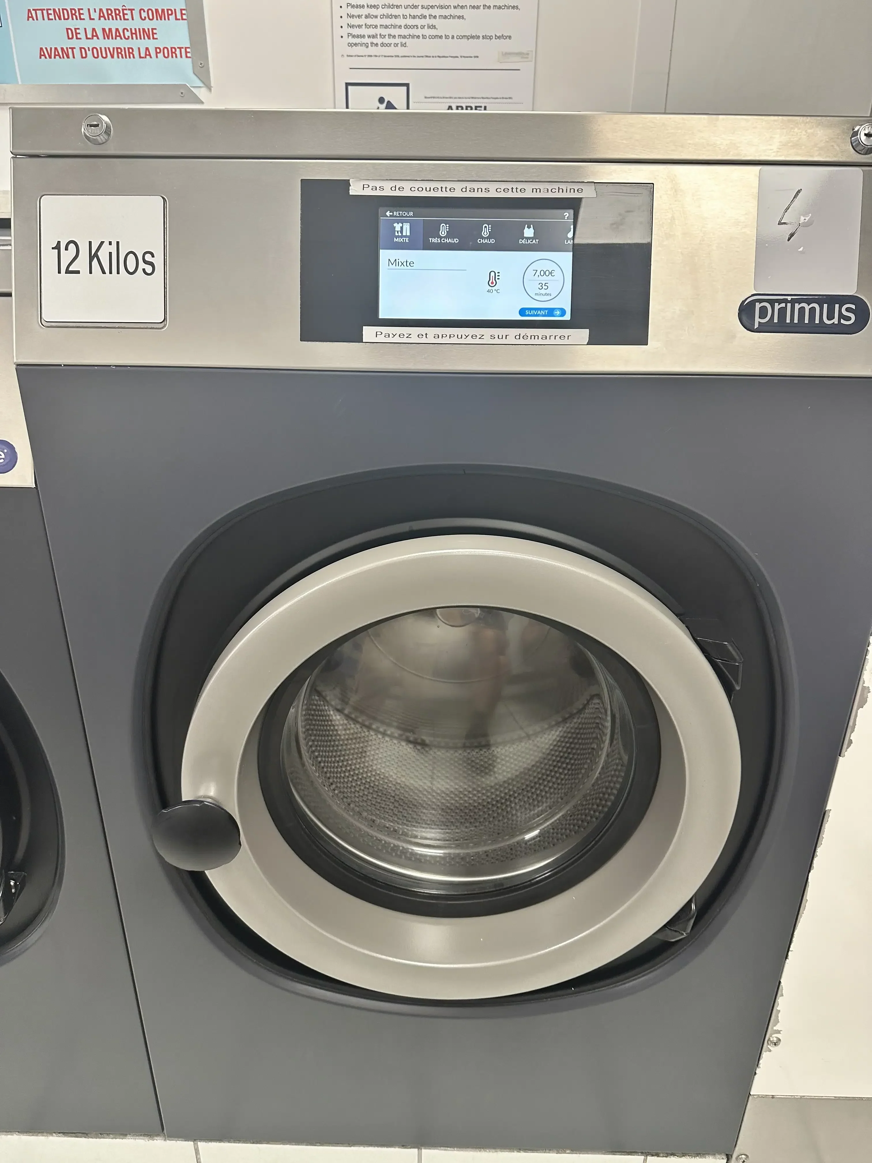 Machine express 8 kg et 12 kg Laverie Poitiers Grand Rue
